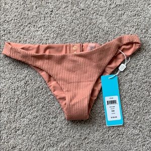 Beach Bunny Lola Skimpy Bottom